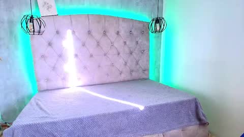   online show from 12, 11, 2025