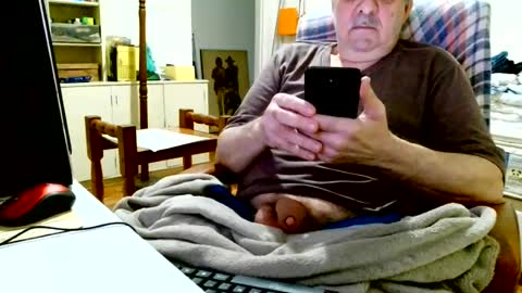 Snapshot of filhober chatting on 13, 7, 2026 filhober online show from 13, 7, 2026