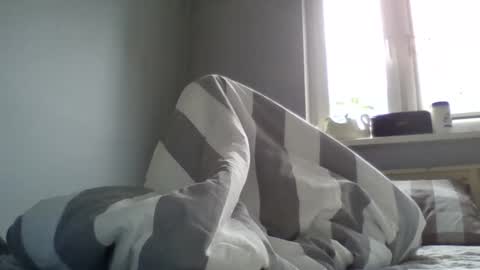 Snapshot of filipek757 chatting on 24, 12, 2024 filipek757 online show from 24, 12, 2024