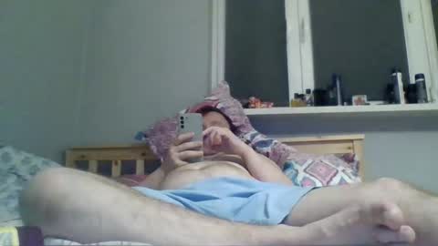 Snapshot of filipek757 chatting on 8, 9, 2025 filipek757 online show from 8, 9, 2025