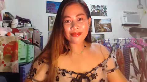filipina beauty. online show from 13, 9, 2025