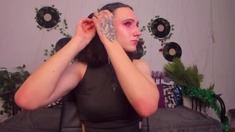 Honey Ill be waiting for you Tue Wed Thu Fri Sat Sun 10am-5pm online show from 14, 1, 2025