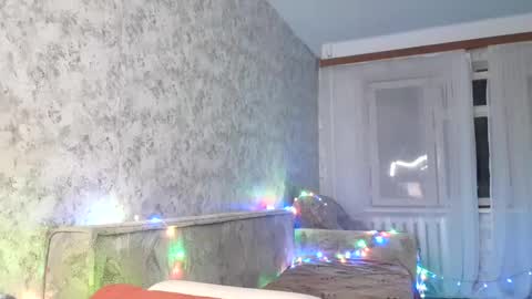 Whitechocolate online show from 5, 3, 2025