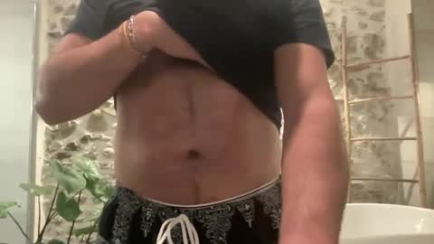 Snapshot of filouxx70 chatting on 7, 1, 2026 filouxx70 online show from 7, 1, 2026