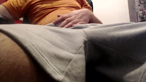 Snapshot of filouxx70 chatting on 1, 4, 2026 filouxx70 online show from 1, 4, 2026