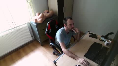 Jane and Findo online show from 1, 3, 2025