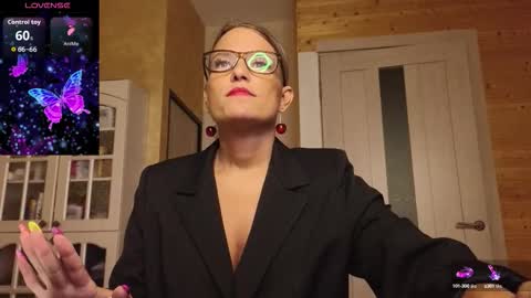 Snapshot of findom_lady_shine chatting on 14, 9, 2025 Lady online show from 14, 9, 2025