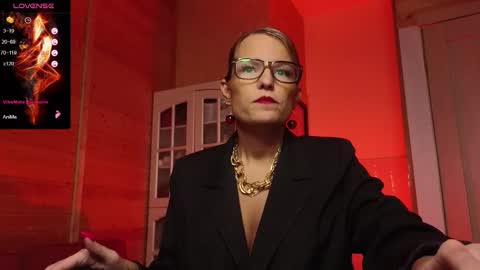 Lady online show from 14, 12, 2025