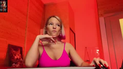 Lady online show from 9, 4, 2026