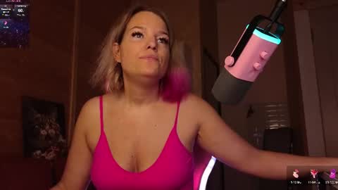 Snapshot of findom_lady_shine chatting on 16, 6, 2026 Lady online show from 16, 6, 2026