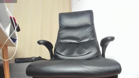 Snapshot of findomguyxxx chatting on 2, 10, 2025 FindomGuyXXX online show from 2, 10, 2025