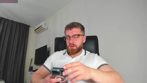 FindomGuyXXX online show from 13, 3, 2026