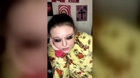 Snapshot of findommefoxi chatting on 3, 3, 2026 findommefoxi online show from 3, 3, 2026