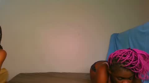 Snapshot of fine_melanie chatting on 14, 12, 2024 melanie online show from 14, 12, 2024