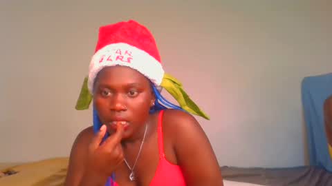 Snapshot of fine_melanie chatting on 18, 12, 2024 melanie online show from 18, 12, 2024