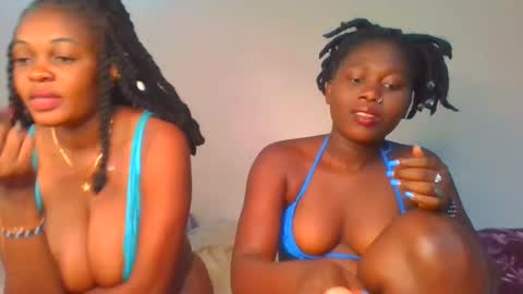Snapshot of fine_melanie chatting on 13, 1, 2025 melanie online show from 13, 1, 2025