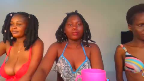 Snapshot of fine_melanie chatting on 19, 1, 2025 melanie online show from 19, 1, 2025