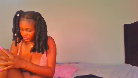 Snapshot of fine_melanie chatting on 21, 1, 2025 melanie online show from 21, 1, 2025