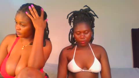Snapshot of fine_melanie chatting on 25, 1, 2025 melanie online show from 25, 1, 2025