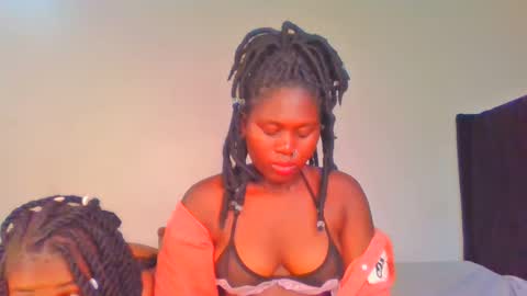 Snapshot of fine_melanie chatting on 27, 1, 2025 melanie online show from 27, 1, 2025