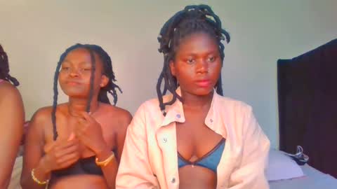 Snapshot of fine_melanie chatting on 31, 1, 2025 melanie online show from 31, 1, 2025