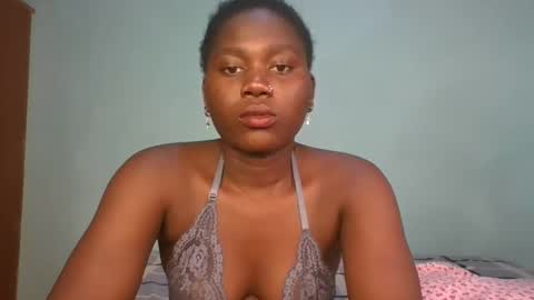 Snapshot of fine_melanie chatting on 27, 2, 2025 melanie online show from 27, 2, 2025