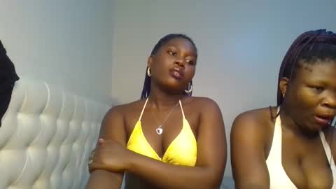 Snapshot of fine_melanie chatting on 13, 9, 2025 melanie online show from 13, 9, 2025
