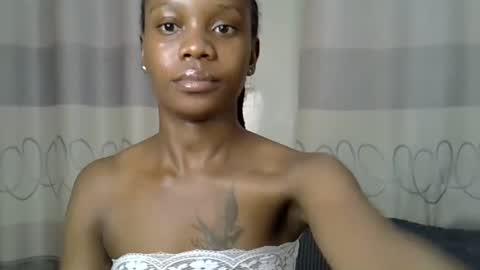 Snapshot of fine_queen12 chatting on 5, 12, 2024 fine_queen12 online show from 5, 12, 2024