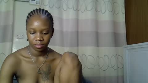 Snapshot of fine_queen12 chatting on 29, 12, 2024 fine_queen12 online show from 29, 12, 2024