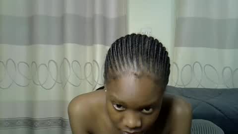 Snapshot of fine_queen12 chatting on 3, 2, 2025 fine_queen12 online show from 3, 2, 2025