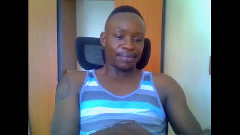 Snapshot of fineebony chatting on 7, 6, 2026 HOT AND SWEET online show from 7, 6, 2026