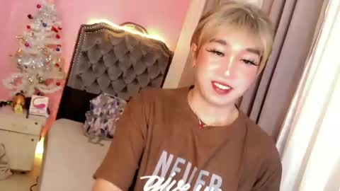 NICOLE KATE  online show from 31, 12, 2024