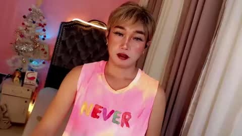 NICOLE KATE  online show from 1, 1, 2025