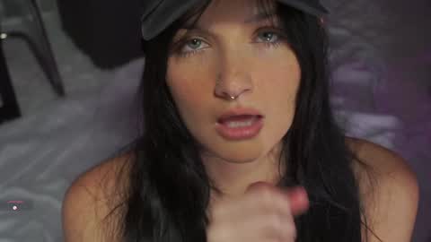 finleyfae online show from 23, 9, 2025