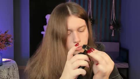 fiora online show from 10, 10, 2025