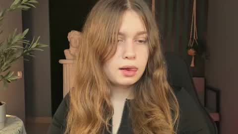 fiora online show from 7, 11, 2025