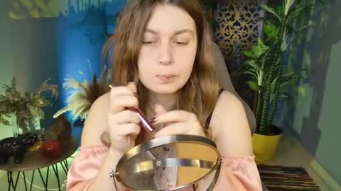 fiora online show from 15, 11, 2025