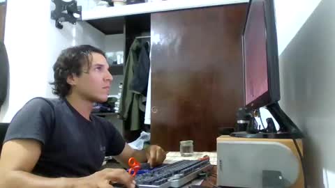 Ricardo online show from 2, 1, 2025