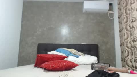 Snapshot of fitbarbiedoll chatting on 27, 1, 2025 FitBarbieDoll online show from 27, 1, 2025