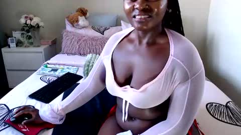 Snapshot of fitblair66_ chatting on 18, 6, 2026 fitblair66_ online show from 18, 6, 2026