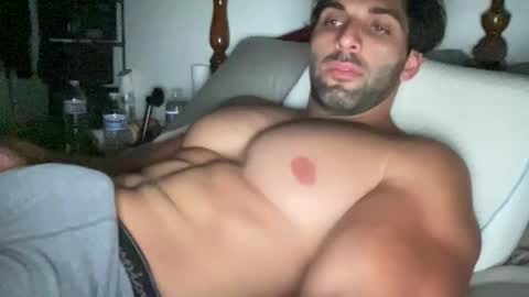 fitcurvyman4fun_69 online show from 9, 6, 2026