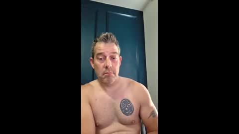 Snapshot of fitdaddylove chatting on 26, 4, 2026 FitDaddy online show from 26, 4, 2026