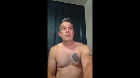 Snapshot of fitdaddylove chatting on 30, 4, 2026 FitDaddy online show from 30, 4, 2026
