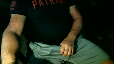 Snapshot of fitguy40 chatting on 31, 12, 2024 fitguy40 online show from 31, 12, 2024