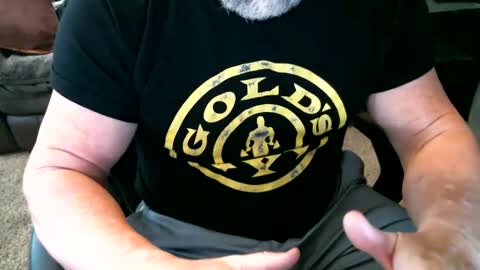 Snapshot of fitguy40 chatting on 10, 1, 2025 fitguy40 online show from 10, 1, 2025