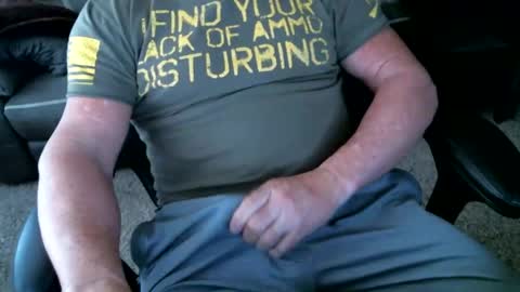 Snapshot of fitguy40 chatting on 30, 1, 2025 fitguy40 online show from 30, 1, 2025