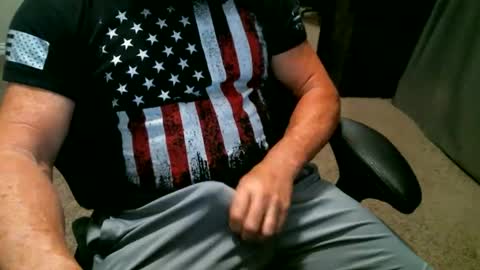 Snapshot of fitguy40 chatting on 28, 9, 2025 fitguy40 online show from 28, 9, 2025