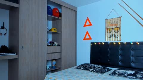 Elias Valencia online show from 30, 1, 2025