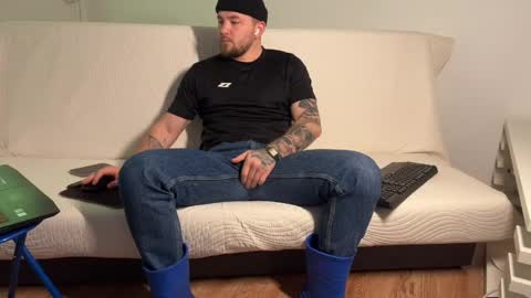 Flamefury18 online show from 19, 4, 2026