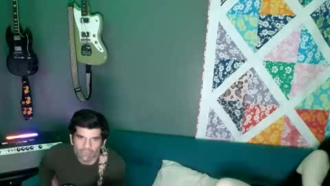 Flannel Dong online show from 22, 11, 2025